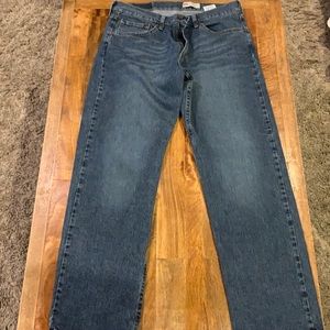 Wrangler Men’s Relaxed Fit Size 32x30 Jeans